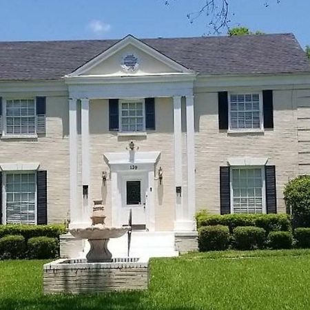 Best Deal In Town! Entire 1 Bedroom Apartment 59 Montgomery Exterior photo
