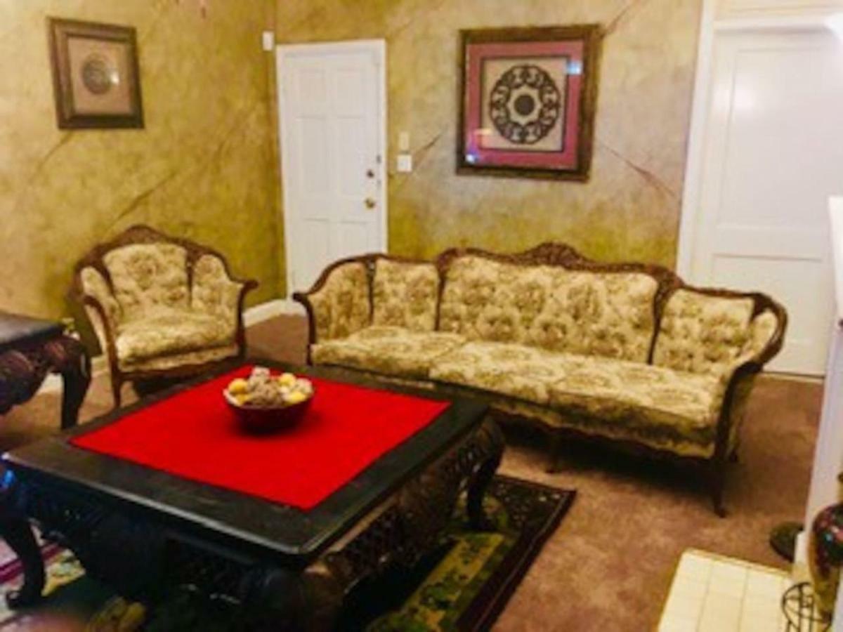 Best Deal In Town! Entire 1 Bedroom Apartment 59 Montgomery Exterior photo