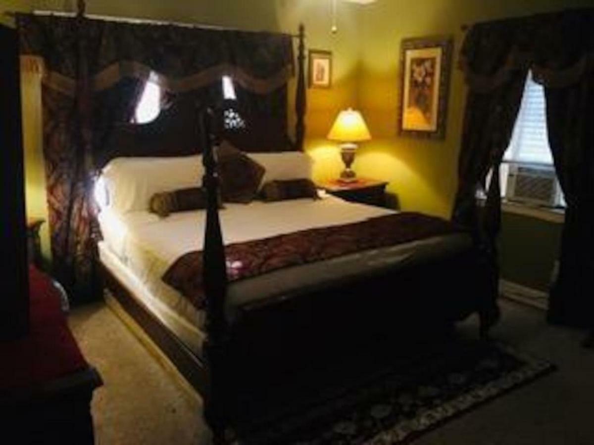 Best Deal In Town! Entire 1 Bedroom Apartment 59 Montgomery Exterior photo