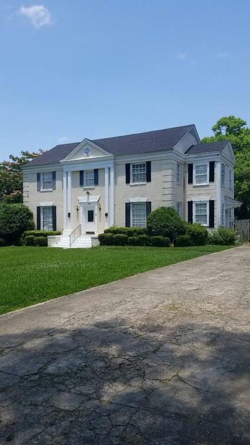 Best Deal In Town! Entire 1 Bedroom Apartment 59 Montgomery Exterior photo